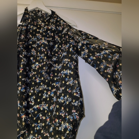 Veronica Beard Flynn Cold-Shoulder Floral Metalic Print Silk Blouse Size 2 - Picture 9 of 15